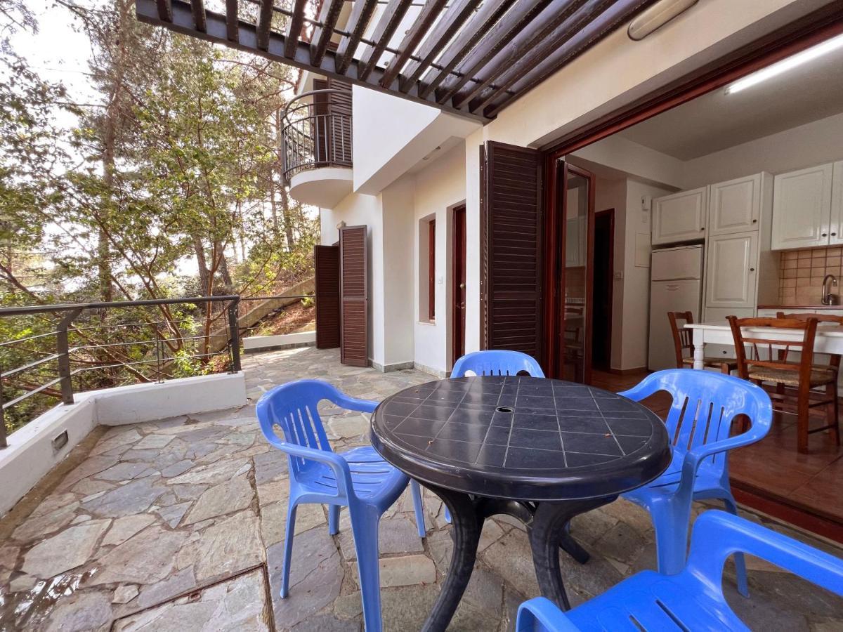 Poed Residences Platres Bagian luar foto