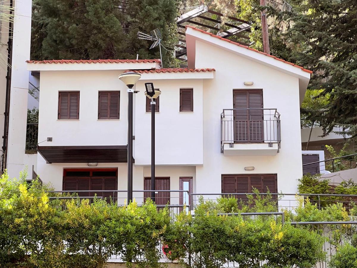 Poed Residences Platres Bagian luar foto