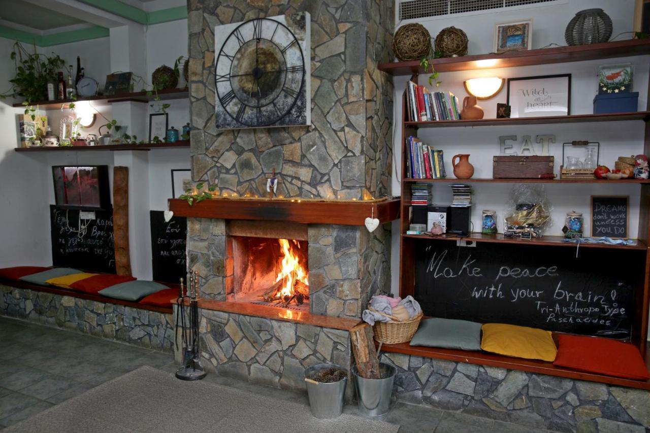 Poed Residences Platres Bagian luar foto